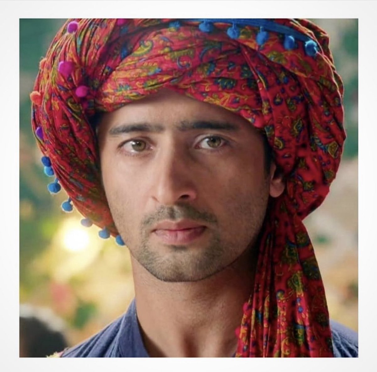 With New Year started new responsibilities, he had to bring newness to his character character Abir #ShaheerSheikh told us to read it in his eyes & yes we did read it & felt every emotion he tried to convey @Shaheer_S  #SpledidShaheerSheikh