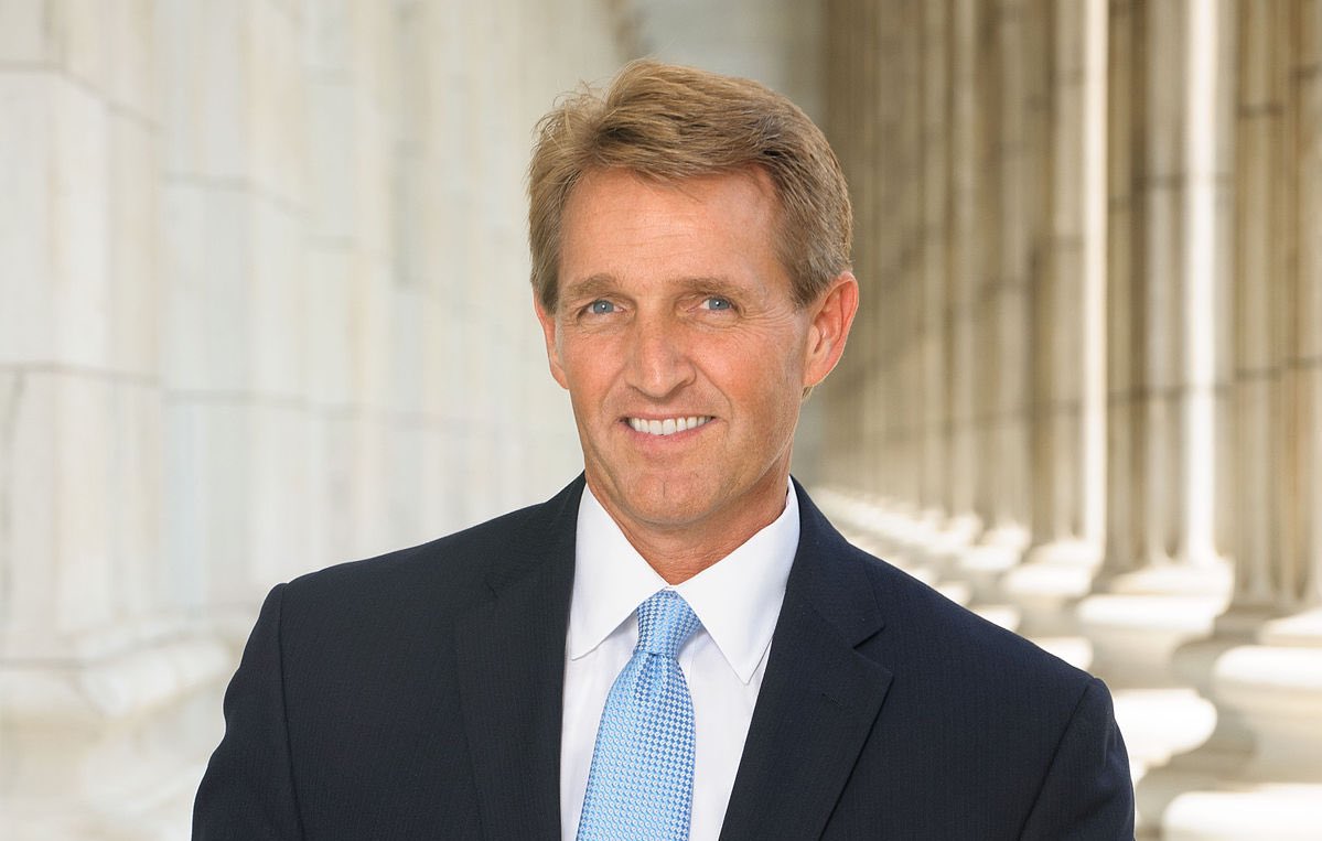 JeffreyFlake's tweet photo. Today I am happy to announce my run for the 2024 Republican presidential nomination. #Swagger https://t.co/KRC3nC2YsP