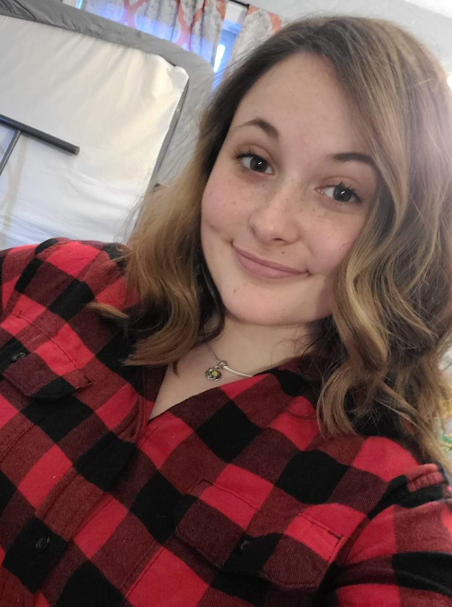 Can you pls spread the word about 16-yr-old Zoey Hart? She’s the daughter of a family friend &amp; disappeared from her home in No. Hampton, Mass this morning. She is 5'4, 156 lbs w/ brn hair &amp; brn eyes. 1-800-843-5678 💛 @MissingKids <a href="/LivePDNation/">Benny</a> <a href="/LiveRescuNation/">#LiveRescueNation</a> #Missing