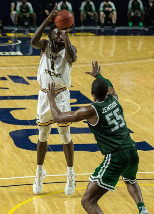 EFSCMensBB's tweet photo. 🚨Double-Double Alert🚨

@SAdheke was a difference maker for @ETSU_MBB in their win!!!!! He was the game's leading rebounder (11) and scored 11 points.... BOARD MAN!!!!!!!!!! #TitansAtTheNextLevel https://t.co/5QbcFtNuEC