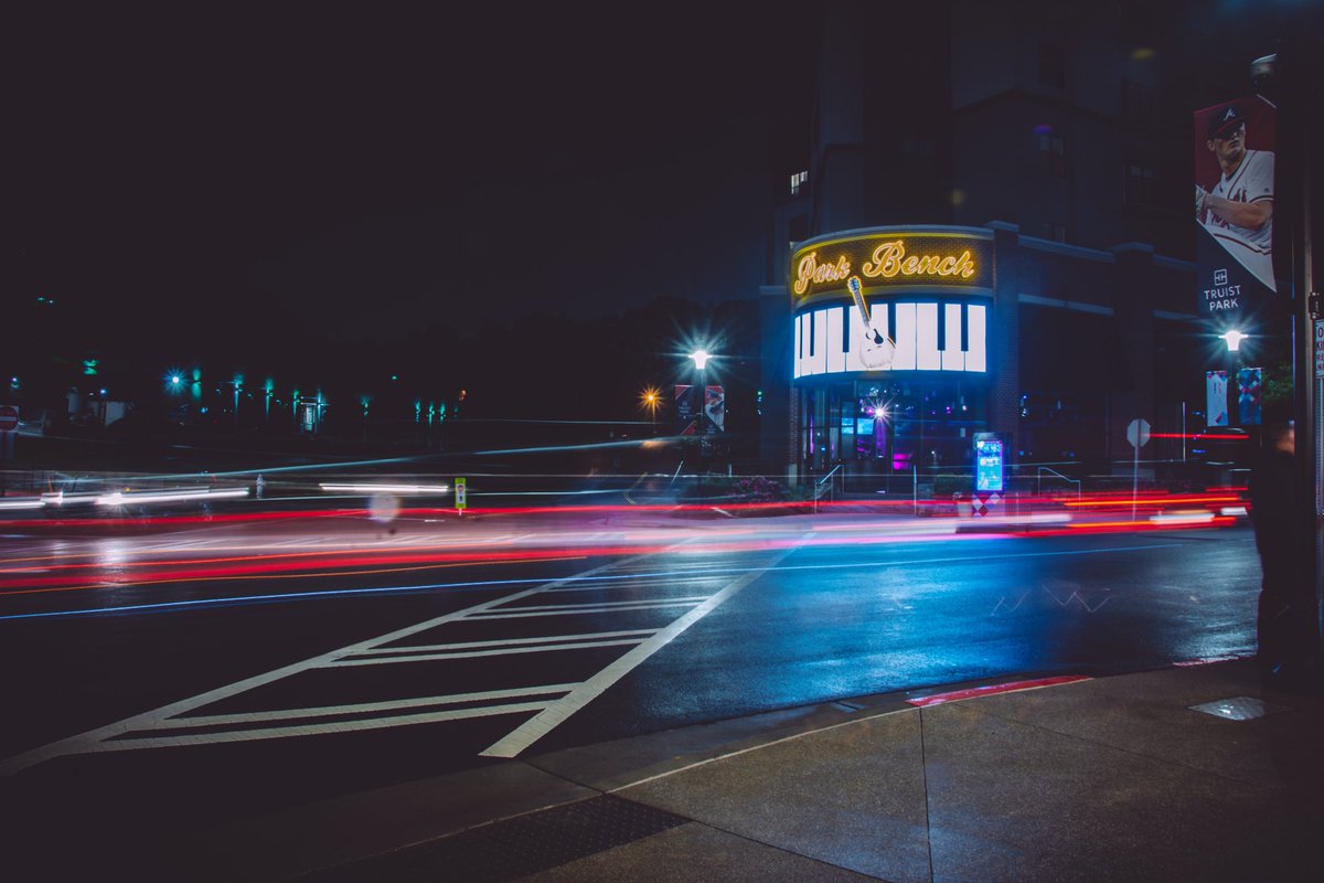 PalmsPerspecti1's tweet photo. Chasin trails

.
.
.
.
.
 #neverstopexploring #night_shooterz #ig_masterpiece #longexpo #ig_nightphotography  #splendid_xposure  #longexposure #longexposure_shots #nightphotography  #longexpohunter #night_shooterz #longexposurephotography  #lighttrails #lighttrailphotography https://t.co/dGJLW20vt9