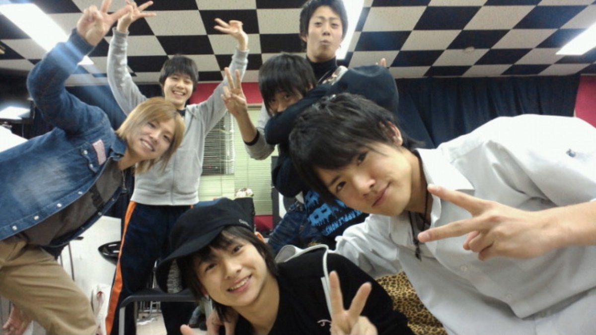 Eqy7ebjVkAIrO_3.jpg?format=jpg