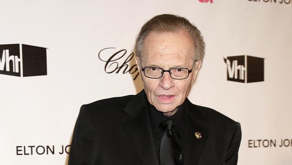 Talk show host Larry King (87) reportedly in hospital with Covid 19