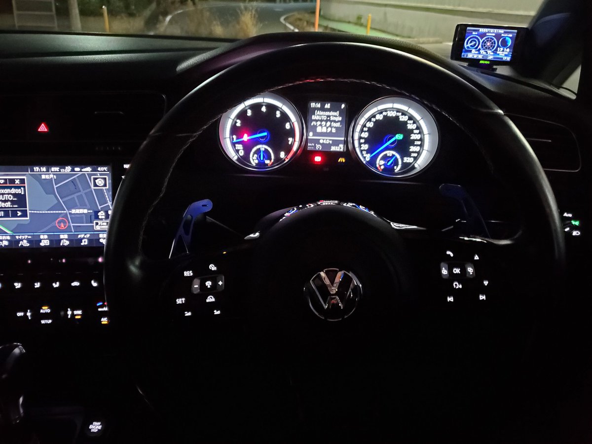 自転車男 Dd21 ギャラリー見てたら偶然フィットとゴルフのメーターが並んだので歴代のクルマを比べてみた どの子のメーターも好きなんだけど 一番見やすいのがゴルフ Fd2は上側がタコならよかった Geフィットは先代と変わらず アバルトはお洒落