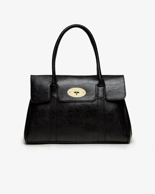 HugsKissesGifts's tweet photo. Look at our gorgeous range of designer inspired handbags all available online at https://t.co/J81pUvmeNq https://t.co/P8Wu10cnBs