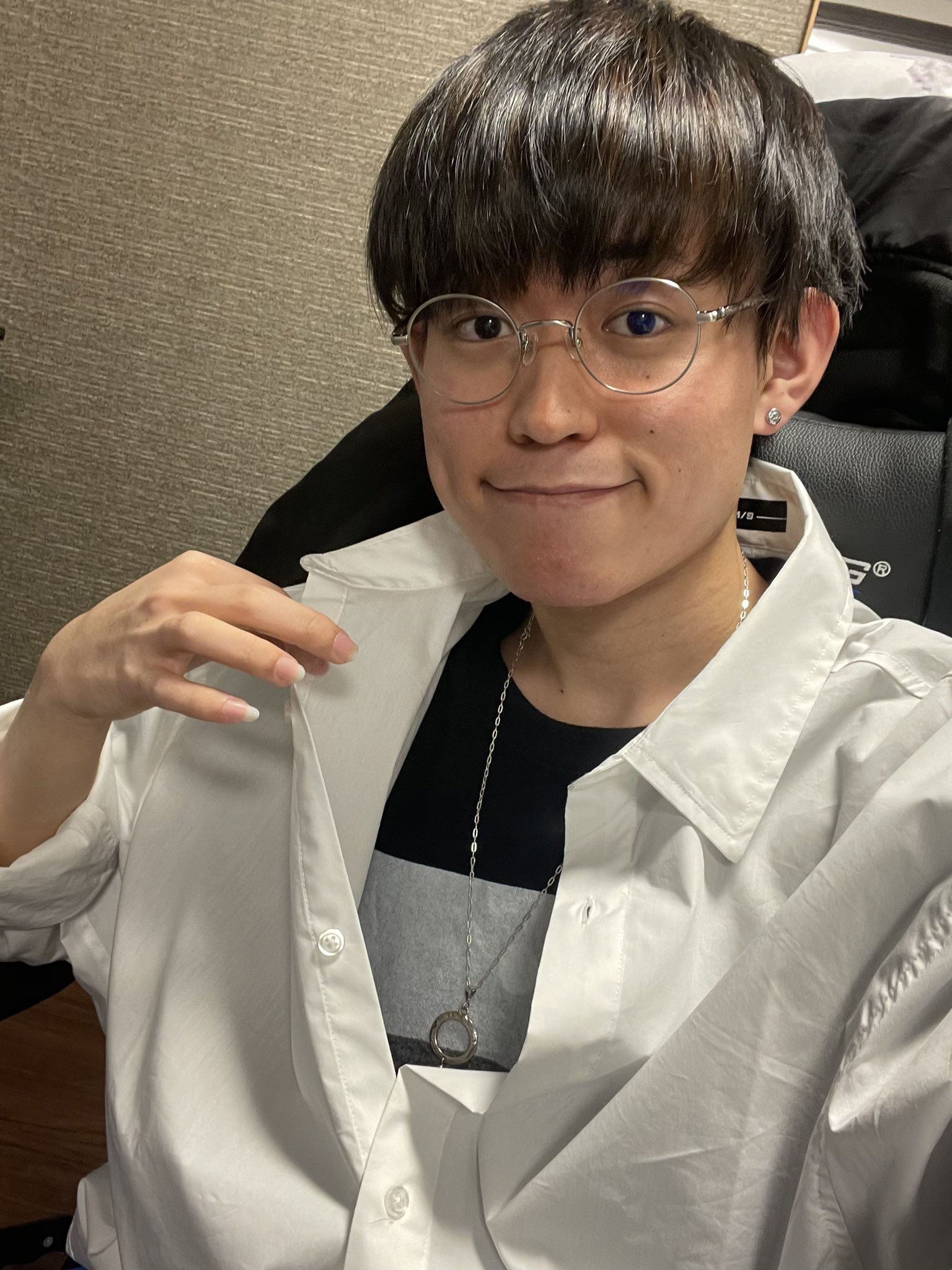 Tani Yuuki ベーシックキュープTシャツ FtqWcLNaYAABGS-.jpg