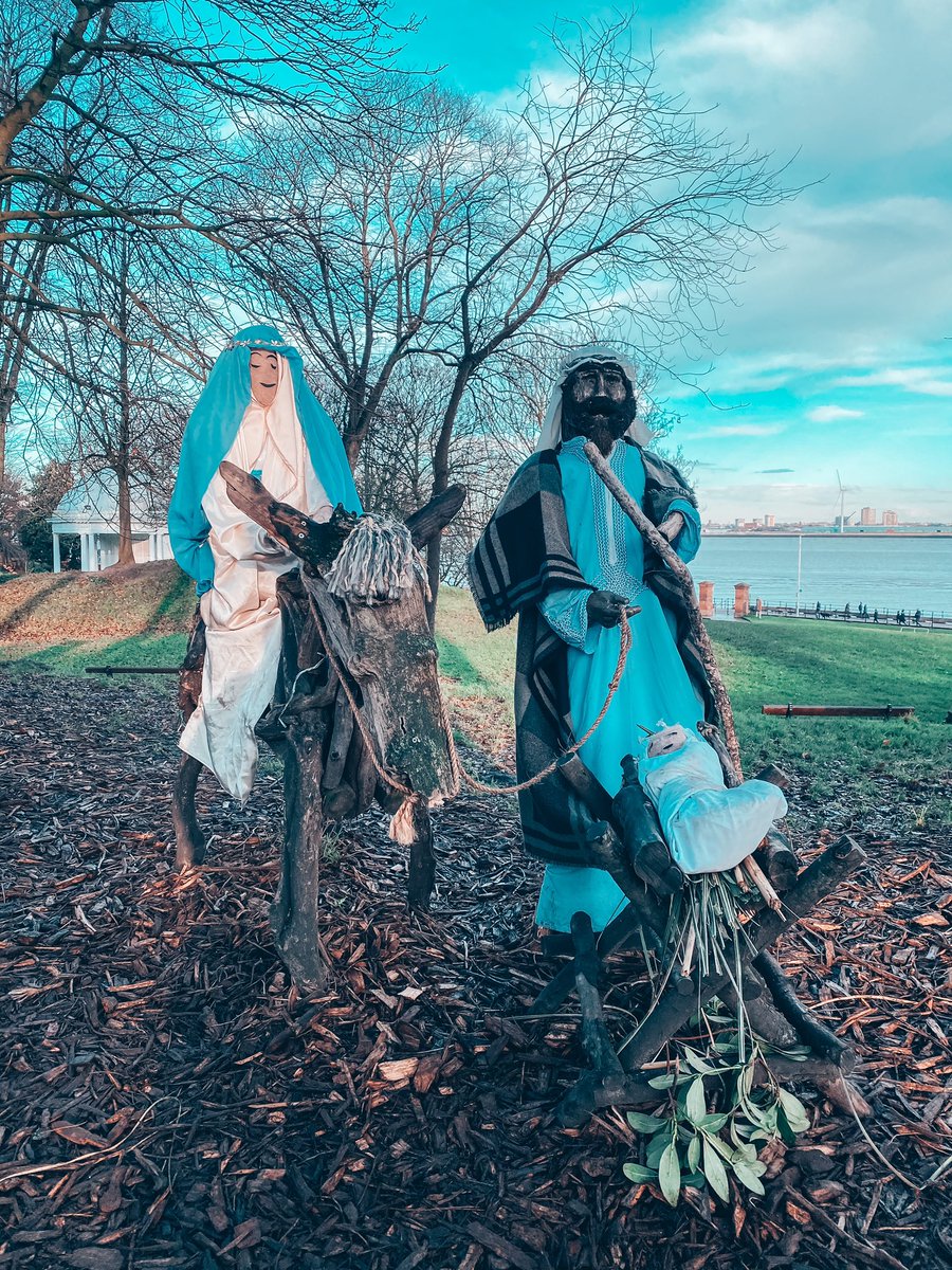 İngiltere’den Türkiye’ye gidiş durdurulduğu için bir süre daha Liverpool ve çevre şehirlerde olacağım. Bu durumu fırsata dönüştürmek için buradan birkaç arkadaş ile belgesel çekmeye karar verdik. 