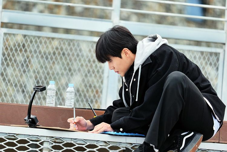 I've been wanting to do this for ages. Here's a thread of HD  #2D1N photos.  Gonna spend the next hour looking for them hehe.