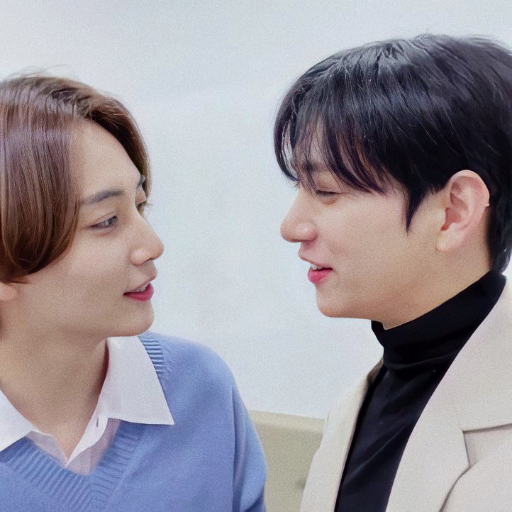 actorwons's tweet photo. 「 jihan au prompt 」

wherein jeonghan is in love with joshua but sadly, joshua didn't feel the same way. they continued their relationship as best friends despite of what happened. not until one day, joshua realized his love for jeonghan. https://t.co/kJj3QWw1Fj