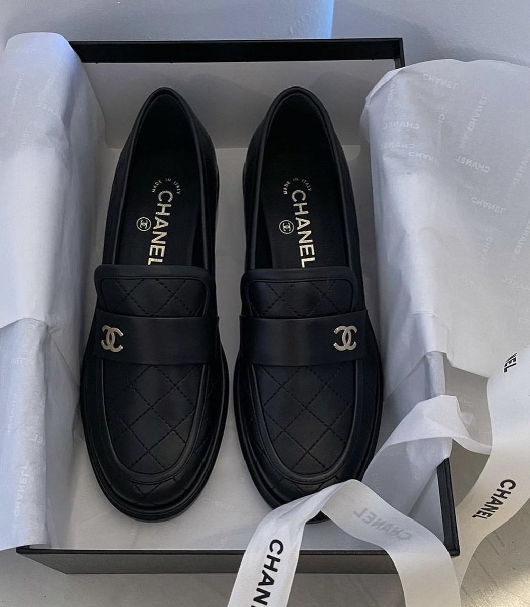 𝓐. on Twitter  Chanel loafers, Fashion, Sock outfits