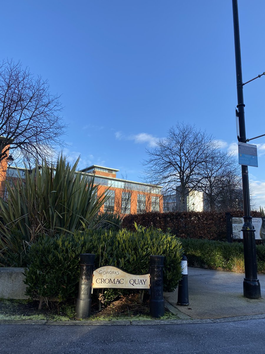 pristineni's tweet photo. A beautiful but chilly morning here in the Gasworks, Belfast. 🧊 

Not too many about but we are getting our clients’ offices ready for those returning to work tomorrow. 

We ensure that offices are entering a gleaming and fresh workplace on their first day back in 2021. ✨ https://t.co/eTZlNxKwNQ