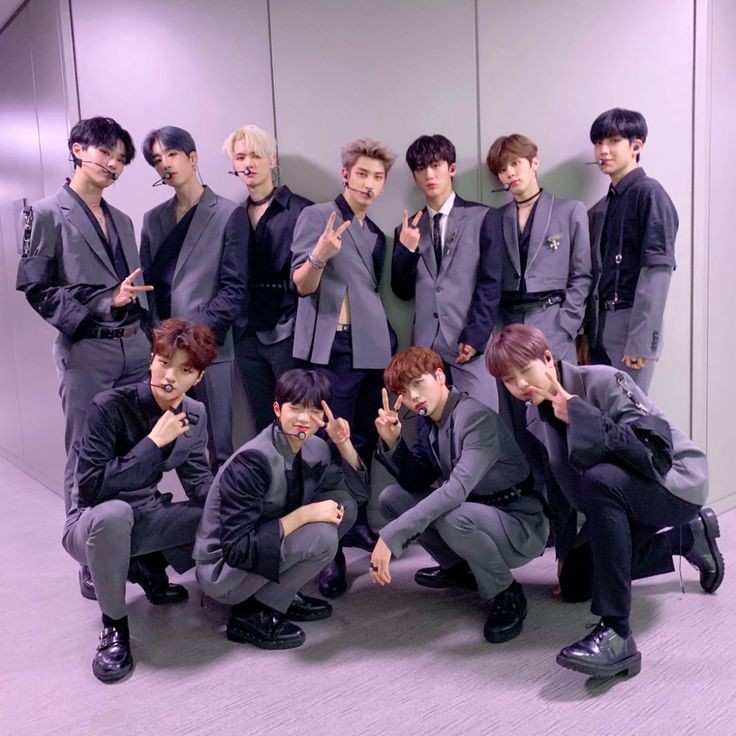 craveetyx's tweet image. Sabar itu pas aku nunggu X1 comeback 
Sadar itu pas aku terima kalo 6 januari 2020 itu ada dan disitu 11 laki laki kesayangan one it bubar:(
@x1official101 
@x1members
#X1_REBOOT