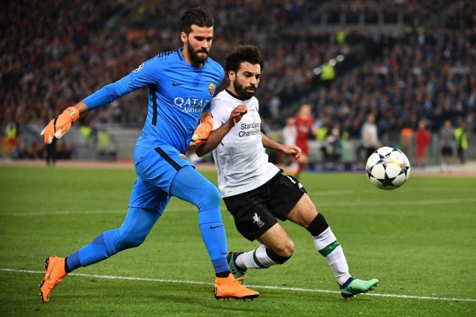 Alisson Becker - Roma (2017/18)Team:.UCL Semi-Finalists.Serie A 3rd Place.Coppa Italia Round of 16Individual:.17 Serie A CS (Golden Glove Runner Up to Reina).5 UCL CS (Golden Glove Runner Up to Karius).80.1% save success rate (Runner Up Top5 Lg).UCL GK OTS nominee