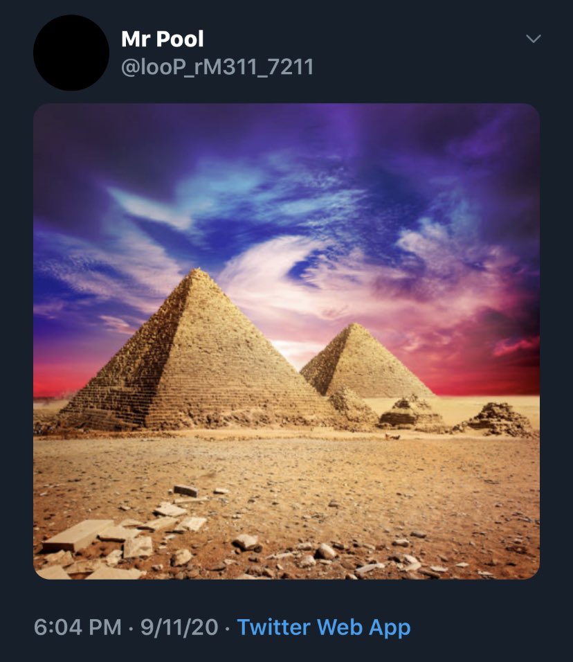The same day also posted a couple of Sun rising related images. The one with planets in the Sun could fit, more or less, the position of several planets on January 6 in front of it. And pyramids and purple. For me the 3 pyramids complex today means "the new system". 15/*
