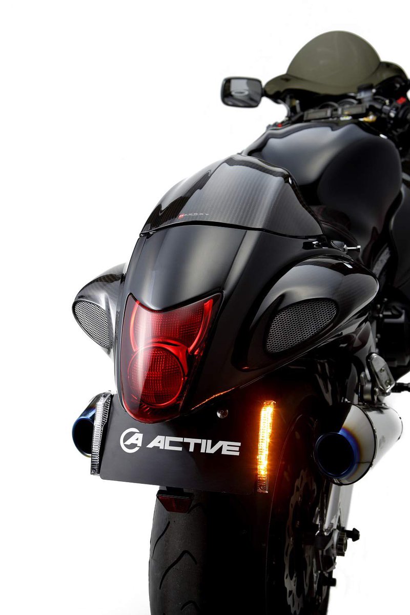 PutiMotor's tweet image. 「アクティブ」のLEDナンバーサイドウインカー❗️

LEDウインカーとライセンスホルダーを一体化することで、ウインカー交換時に気をつけなければならない法規制に関する悩みを一発解決。 

テール廻りがスタイリッシュな仕上がりに‼️😳

amzn.to/3pHN567