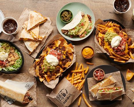 beeboo2006's tweet photo. 🌮🌮Taco Bell🌮🌮
 أعلنت سلسلة الوجبات السريعة الأمريكية Taco Bell للتو عن افتتاح أول متجر لها في #جاكرتا #سينوباتي
المطعم يقدم الاكل المكسيكي( التاكو والبوريتو) على هيئة وجبات سريعه 
🔸️الموقع 👇
https://t.co/gmRHUl2toR https://t.co/Hfp19svyDk