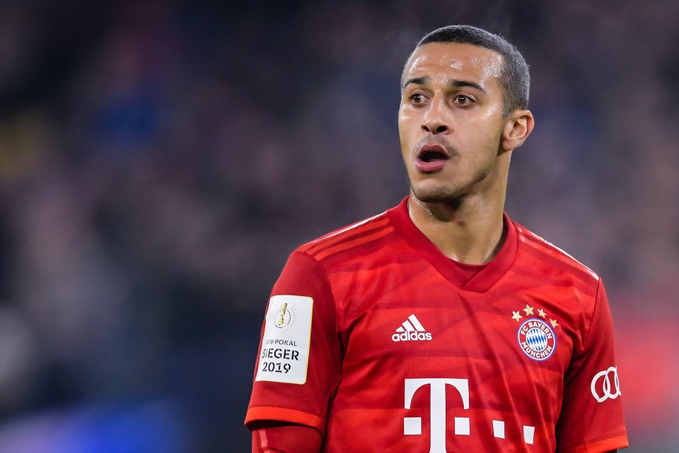 Thiago - Bayern (2019/20)Team:.Bundesliga winners.DFB-Pokal winners.UCL winnersIndividual:.24 Bundesliga apps (1,770 mins.).3G.1.0 chances created p90'.90.5% pass completion.3.6 dribbles p90'.2.3 tackles p90'.2.3 interceptions p90'.Bundesliga TOTS