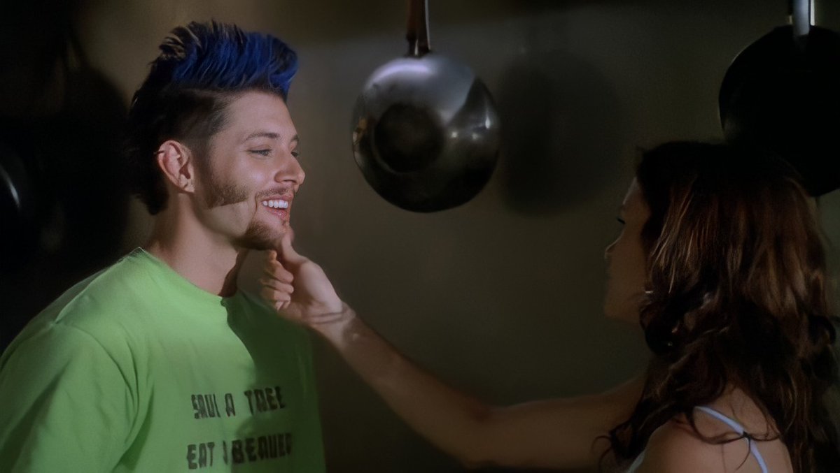 Double blue mohawk + real life footage of Danneel and Jensen falling in love? Well I'm here for those vibes.