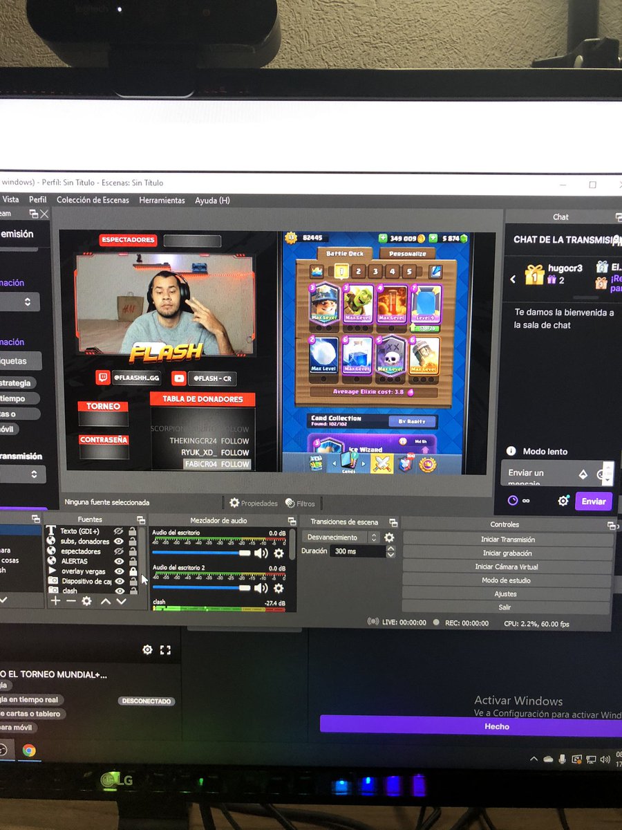 FlashhCR's tweet photo. Ya en vivo perros!!!! Vamos a estar jugando el torneo mundial con este mazo 🌚 y después nos vamos a topear nashe en ladder con apuestas! Vengan ya o les pongo falta, RT y te saludo!❤️🔥 https://t.co/vMlZQRE8em