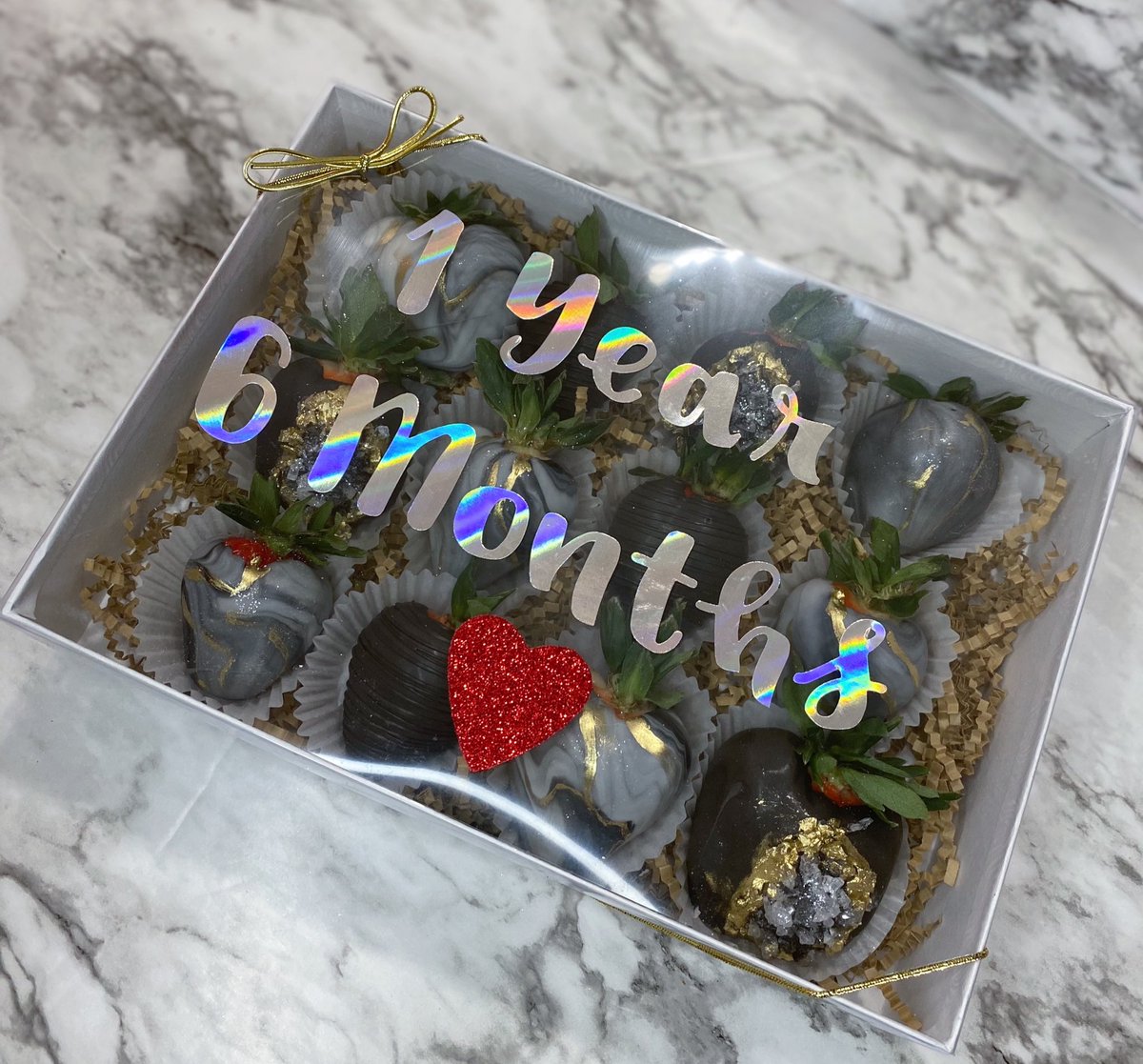 SBysteph's tweet photo. 1 year and 6 months ♥️ obsessed with these marble and crystallized strawberries 🤩✨ https://t.co/M1fuElmLV4