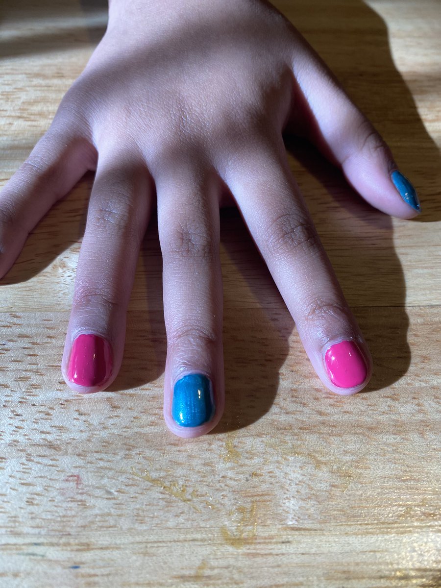 RenferdJoseph's tweet photo. K: Hey dad, can you paint my nails for me since you’re the fine arts person?
Me: Sure thing, pick your colors and lets do this. #WeekendVibes #Anything4MyPrincess https://t.co/9AJLBU8obT