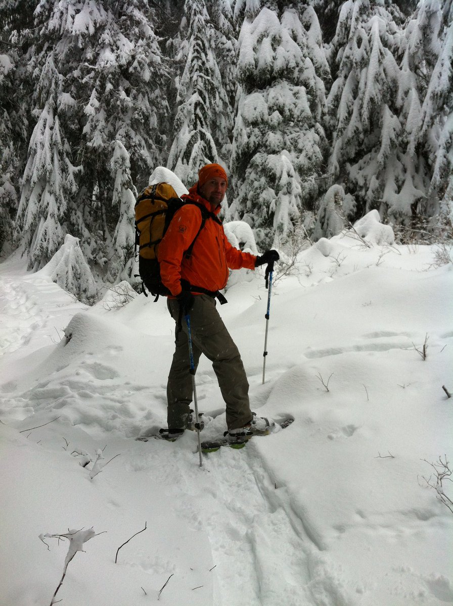 Coq85's tweet photo. Today I remember my dear love, Rollie, who left this world too soon. He was my hero and a shining example of a dedicated, passionate SAR volunteer. 1975-2013 RIP https://t.co/bl6xJMWuMf