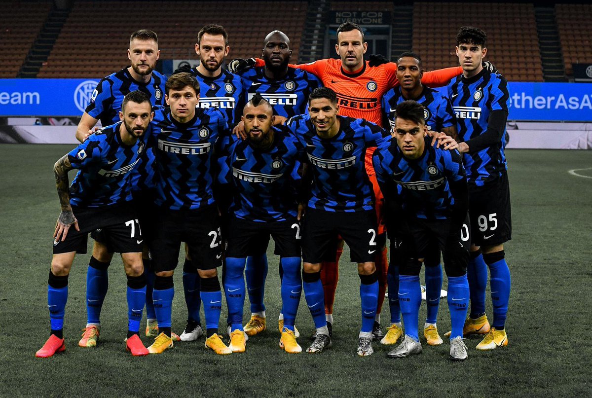 AchrafHakimi's tweet photo. Que partido! Este es mi equipo!➕3️⃣. Seguimos 🔵⚫️.

What a game! This is my team!➕3️⃣. Keep Going 🔵⚫️. https://t.co/wYI8oh5BRJ