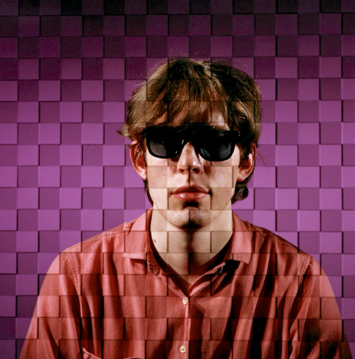 pfurs's tweet photo. Tim Butler @pfurs #MirrorMoves https://t.co/ynQQWs0D9J