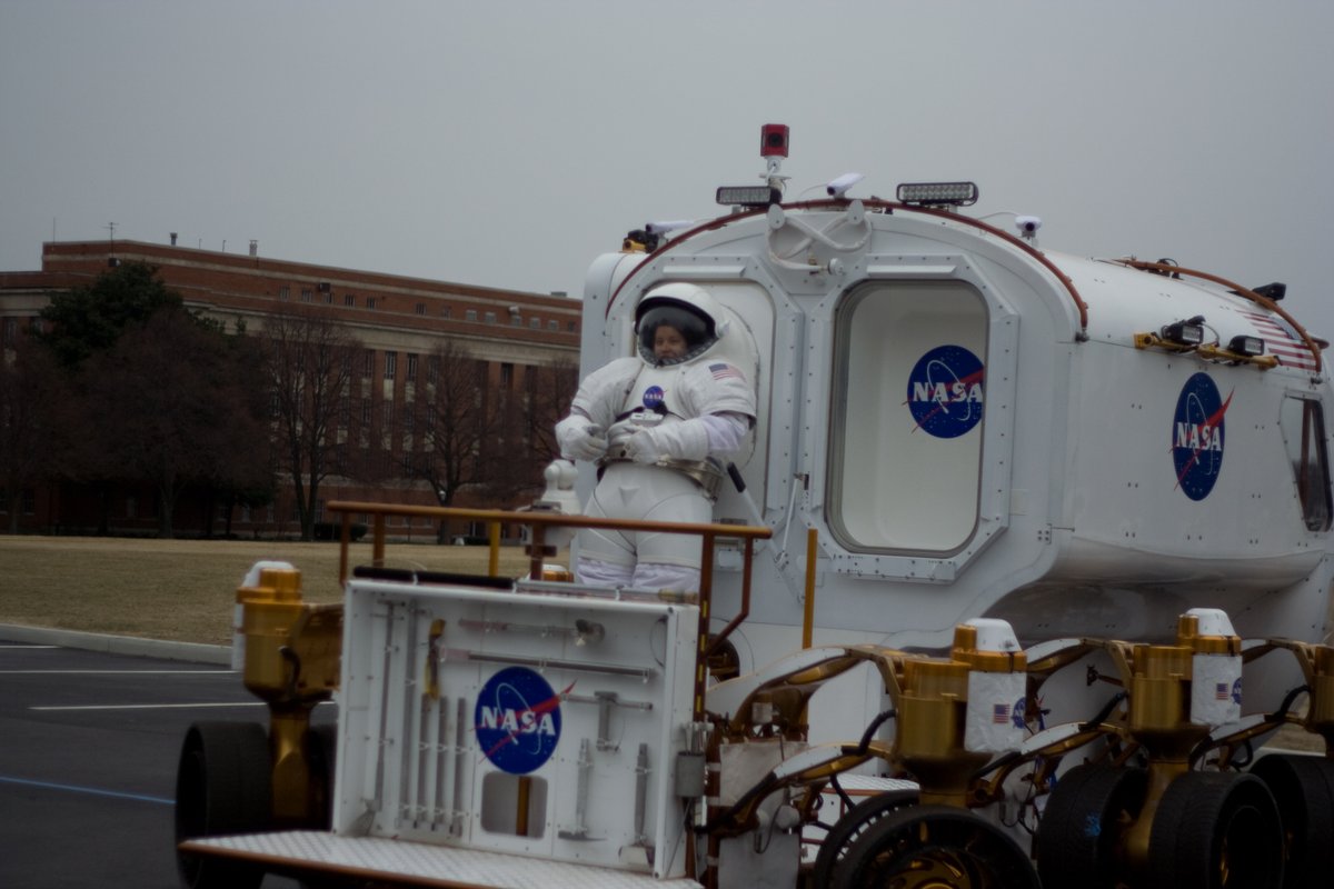The SEV [LER] is the size of a small pickup truck, it has 12 wheels, & can house 2 astronauts for up to 2 weeks. The SEV consists of a chassis & cabin module. The SEV will allow the attachment of tools such as cranes, cable reels, backhoes & winches.2009 Inaugural Parade in D.C.