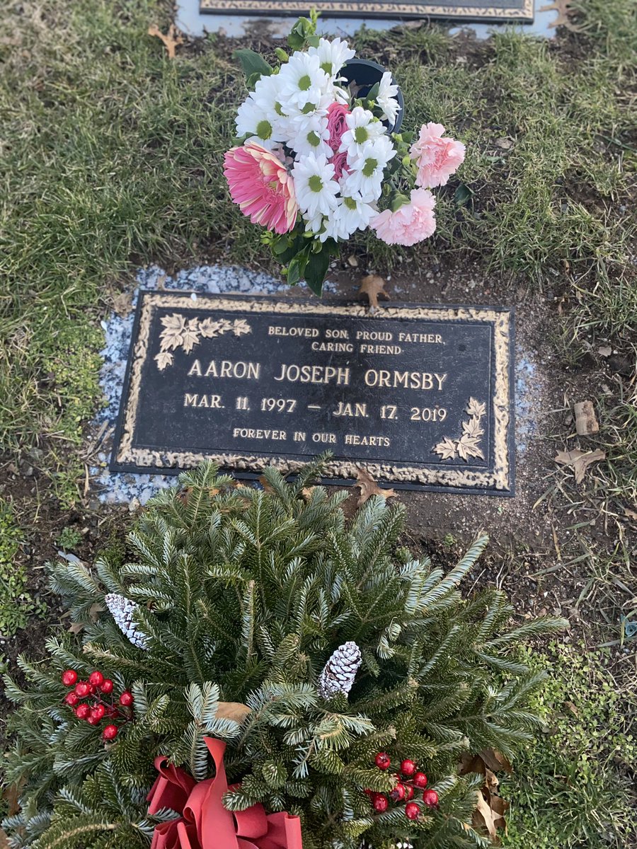 PrettygirlJas25's tweet image. We have a angel in heaven who we call daddy. Can’t believe it’s been 2yrs since you been gone.2yrs heard your voice, smelled you, embraced you. 2yrs my son has been without a dad. Holidays, birthday’s aren’t the same. Whoever said death, gets easier lied.I❤️you #Justice4Aaron