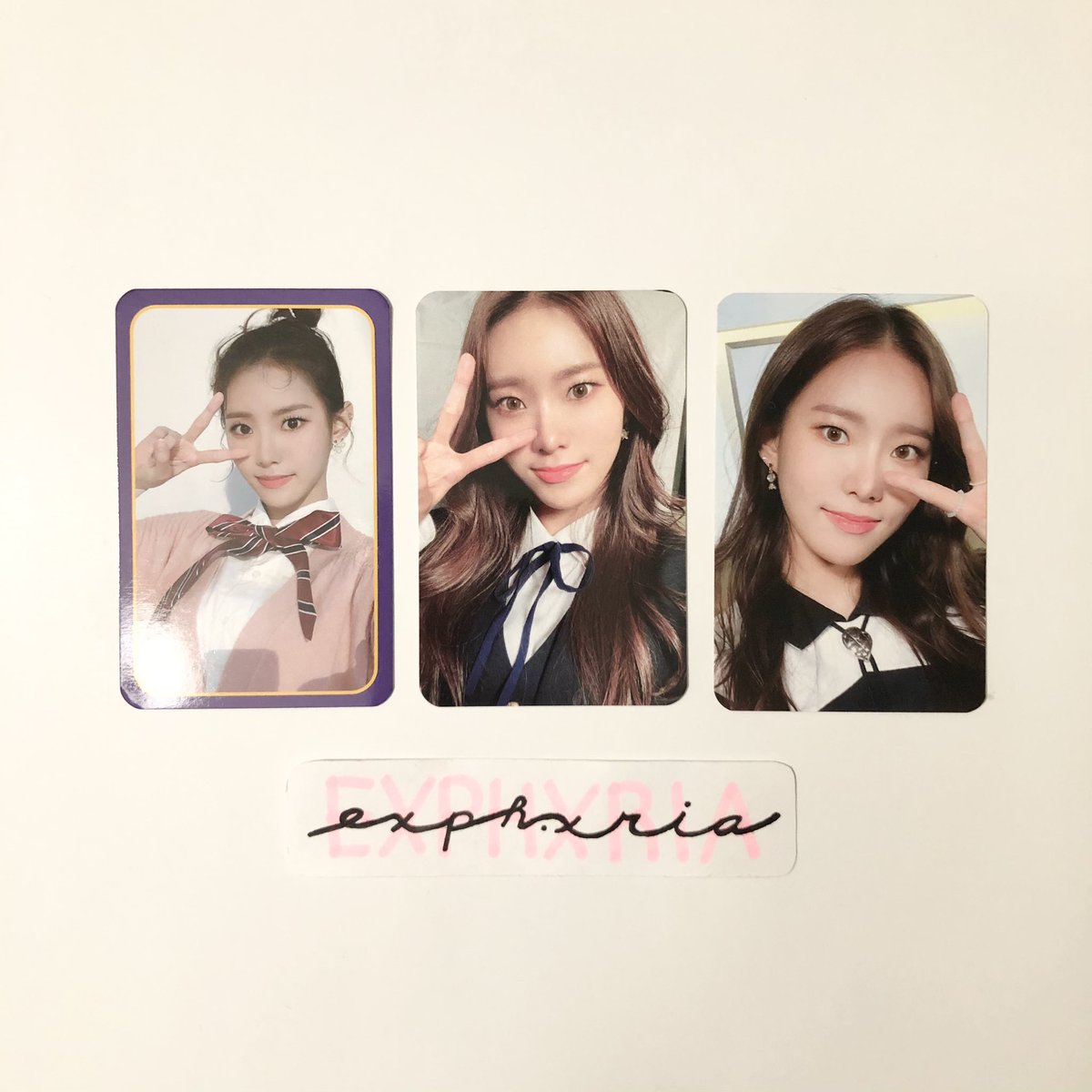 wts/t weeekly we can monday pcs

$6 shipped per regular ; $8 shipped per preorder (+$1.00 ww)

please dm for availability and read the first 3-4 infos in my carrd exphxria.carrd.co

tags 🏷 photocard soojin jiyoon monday soeun jaehee jihan zoa mmt makestar