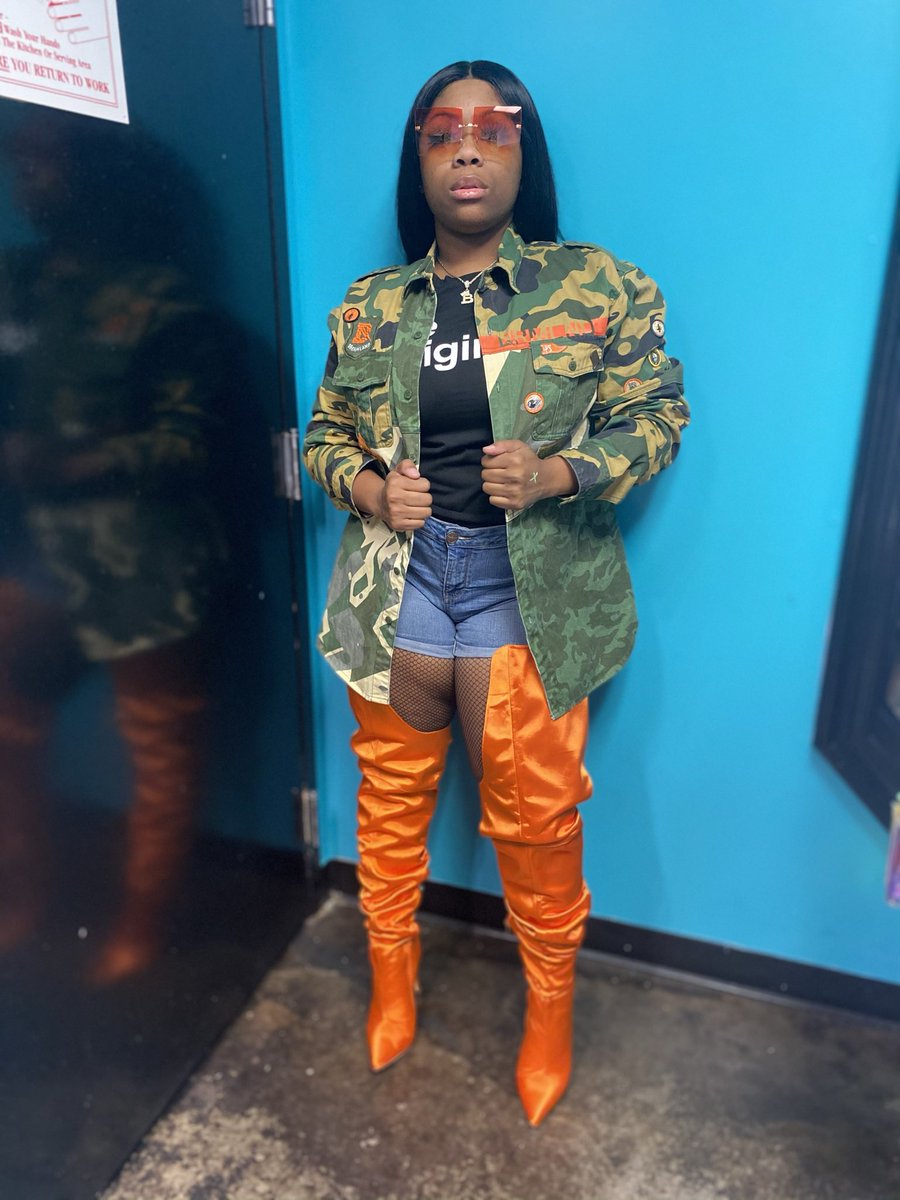 TriciaB601's tweet photo. I’m really her 🗣🔥🧡 https://t.co/ijhjpjAbtD