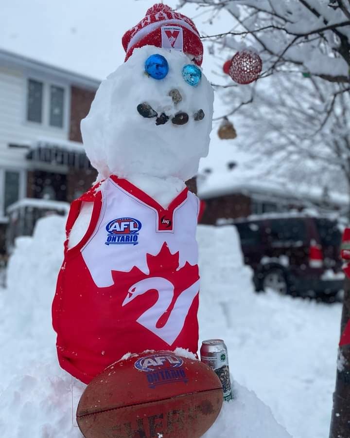 If footy were a winter sport in Canada ⛄