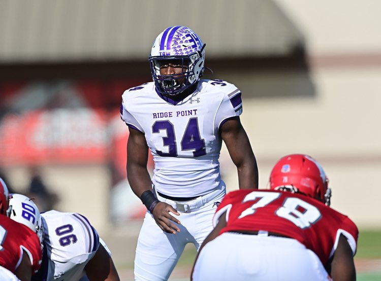 frankosagiede7's tweet photo. 20-6A Defensive MVP  https://t.co/GsKgQ32ouN https://t.co/8v7crorvO6