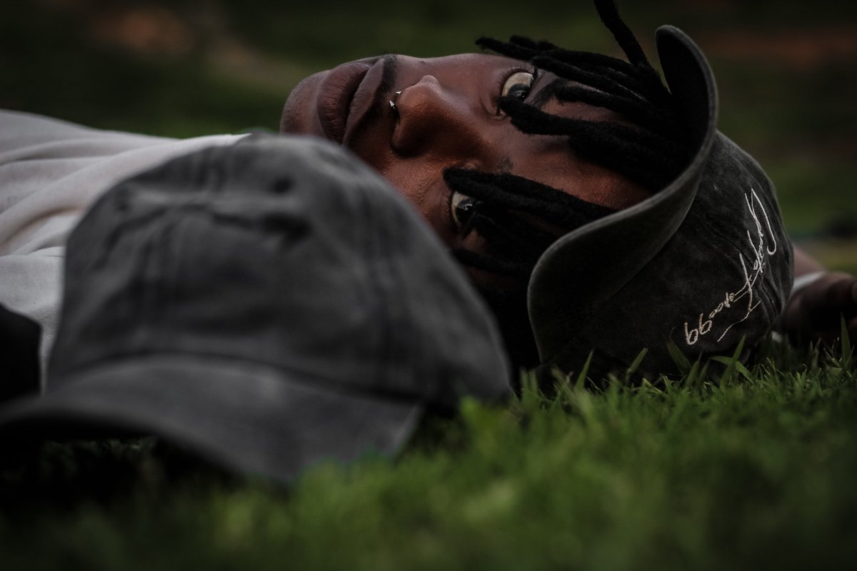 GraniteForce99's tweet photo. @prxtty_blvck
Snaps 📸
#PhotographyIsArt #clothingbrand #photographer #BlackOwnedBusiness https://t.co/EN6AAyyOmp
