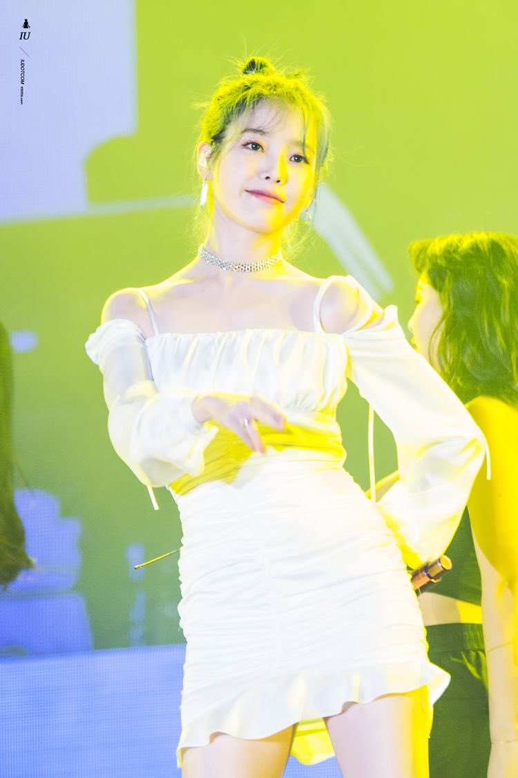 Love poem concerts gave us some of her best looks 