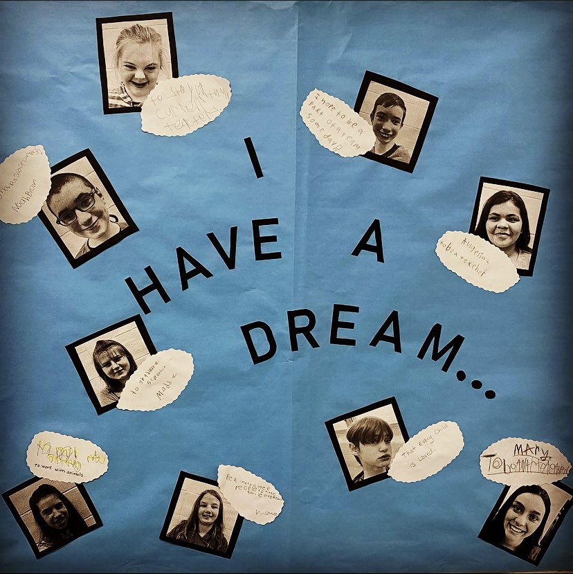 TEMDClassroom's tweet photo. On Friday, we learned about MLK Jr and his dreams for America and the future! We discussed our own dreams for the future too! We are thankful for MLK Jr and his courage to dream for a better future! #IHaveADream #hatecannotdriveouthate #onlylovecandothat #MLKDay #proudteacher https://t.co/rXsoo51xI0