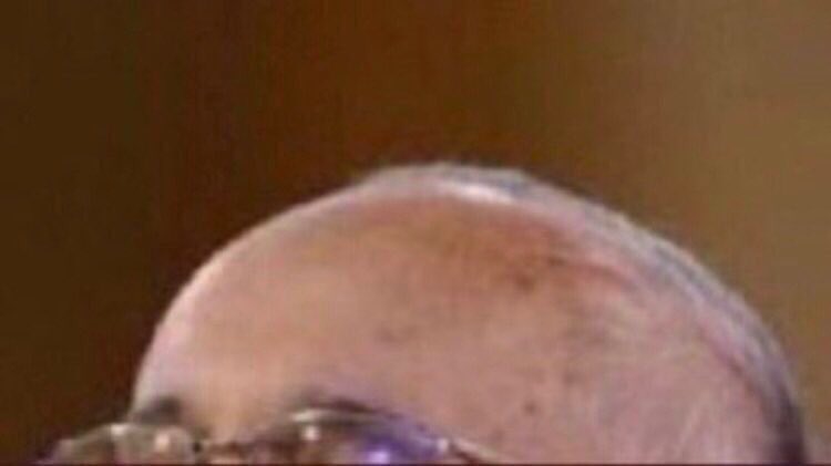 DaylightisV's tweet image. No les pasa que ✨Levi✨?