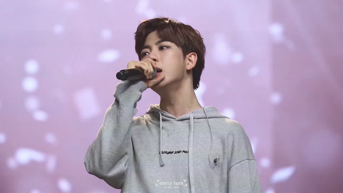 1 year since future and past 🥺❤️