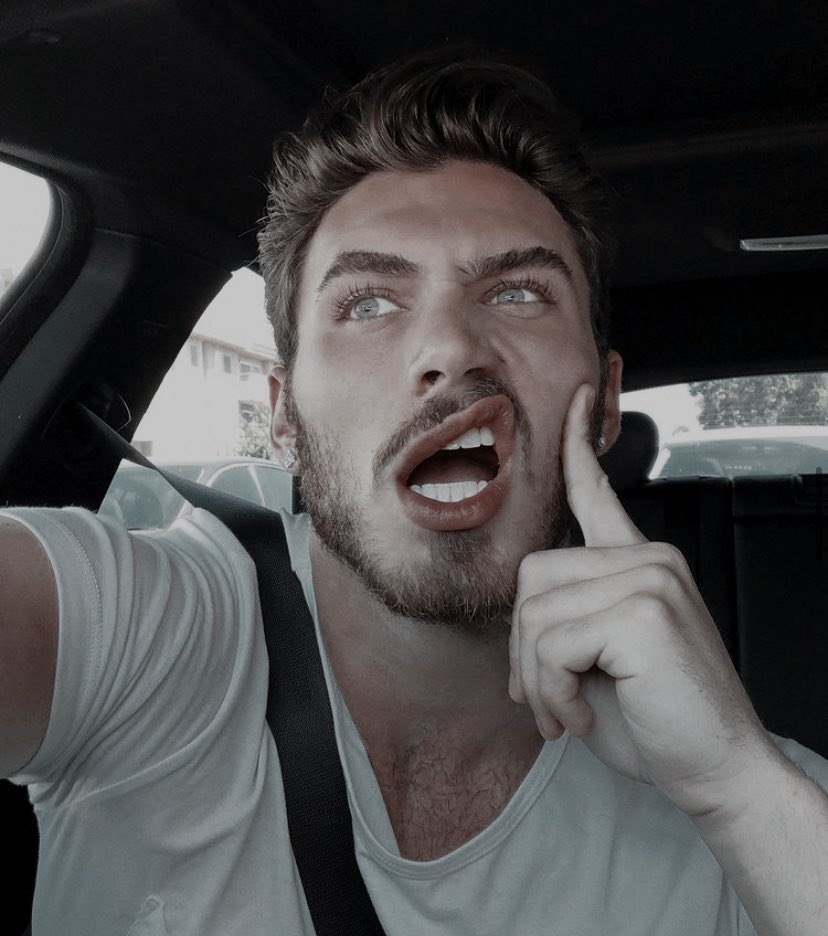 ┉━━┉ A cute Jedi and his faces.
                         𝘾𝙤𝙧𝙪𝙨𝙘𝙖𝙣𝙩.