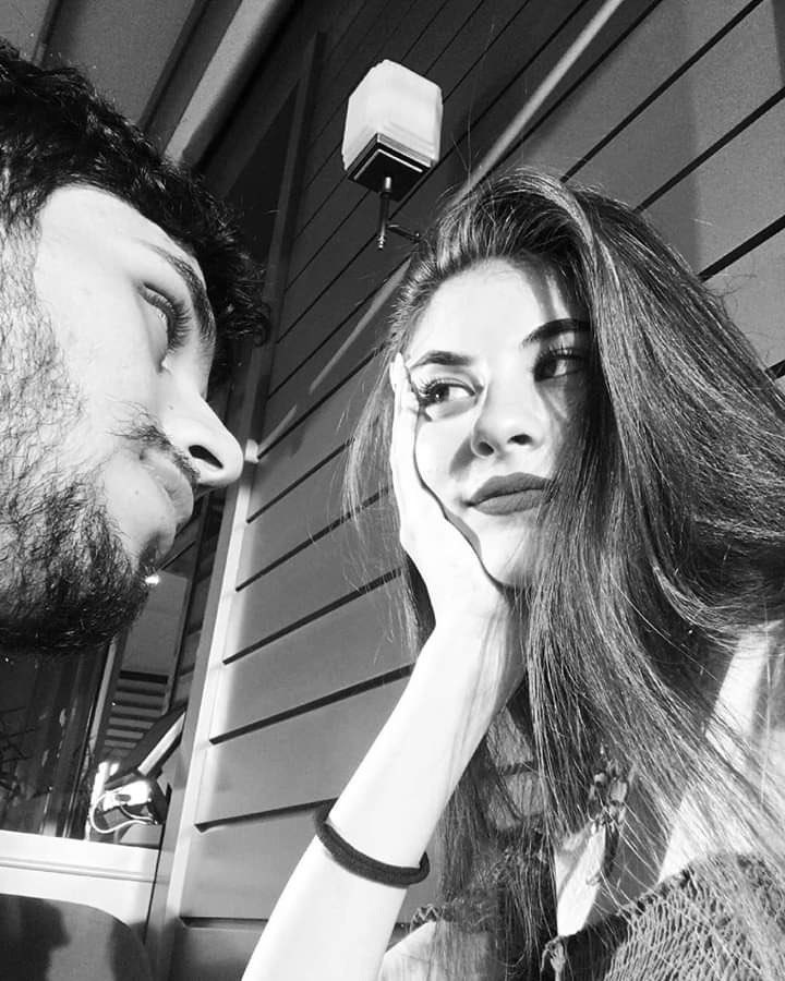 _hs116's tweet photo. لنصفي الثاني :
 أخبرتك مرة وسأخبرك مرة اخرى
 أنت السعادة التي تسقـي قلبي💙 . https://t.co/mOKa5PJH5n