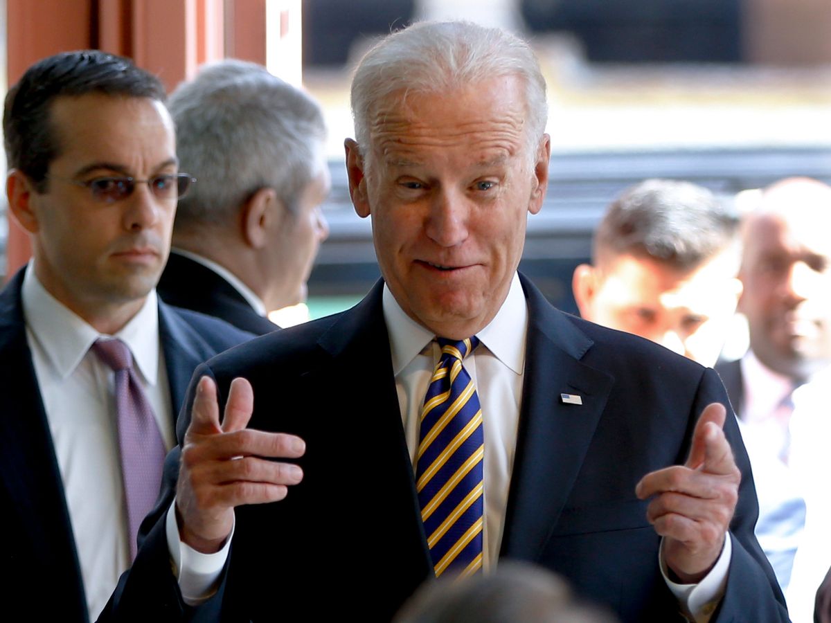 13/ News photography after Trump: Biden framing: As Covid abates, pix see goofy slide (Like Gerry Ford). Harris high visibility brings w it both good  #LawrenceJackson pix as well as persistent controversy over racial/gender framing. ( Keith Srakocic/AP;  @Tyler_Mitchell_)