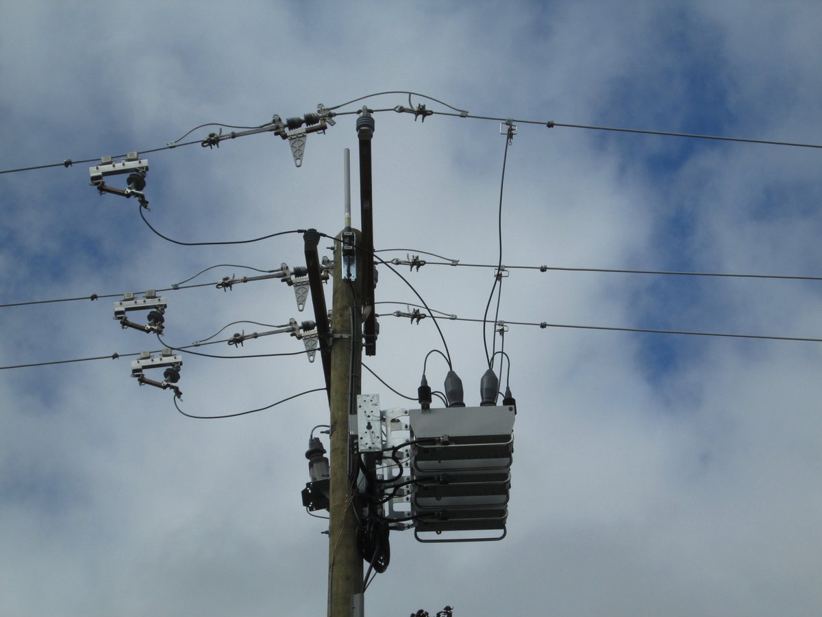 nojapower's tweet photo. Safety is a core value of NOJA Power and is kept front of mind in research, design and practice. 

Safety and reliability features of the NOJA Power OSM Series available here ⤵ https://t.co/hPf0DT7IAh https://t.co/LEuPhPf8mn