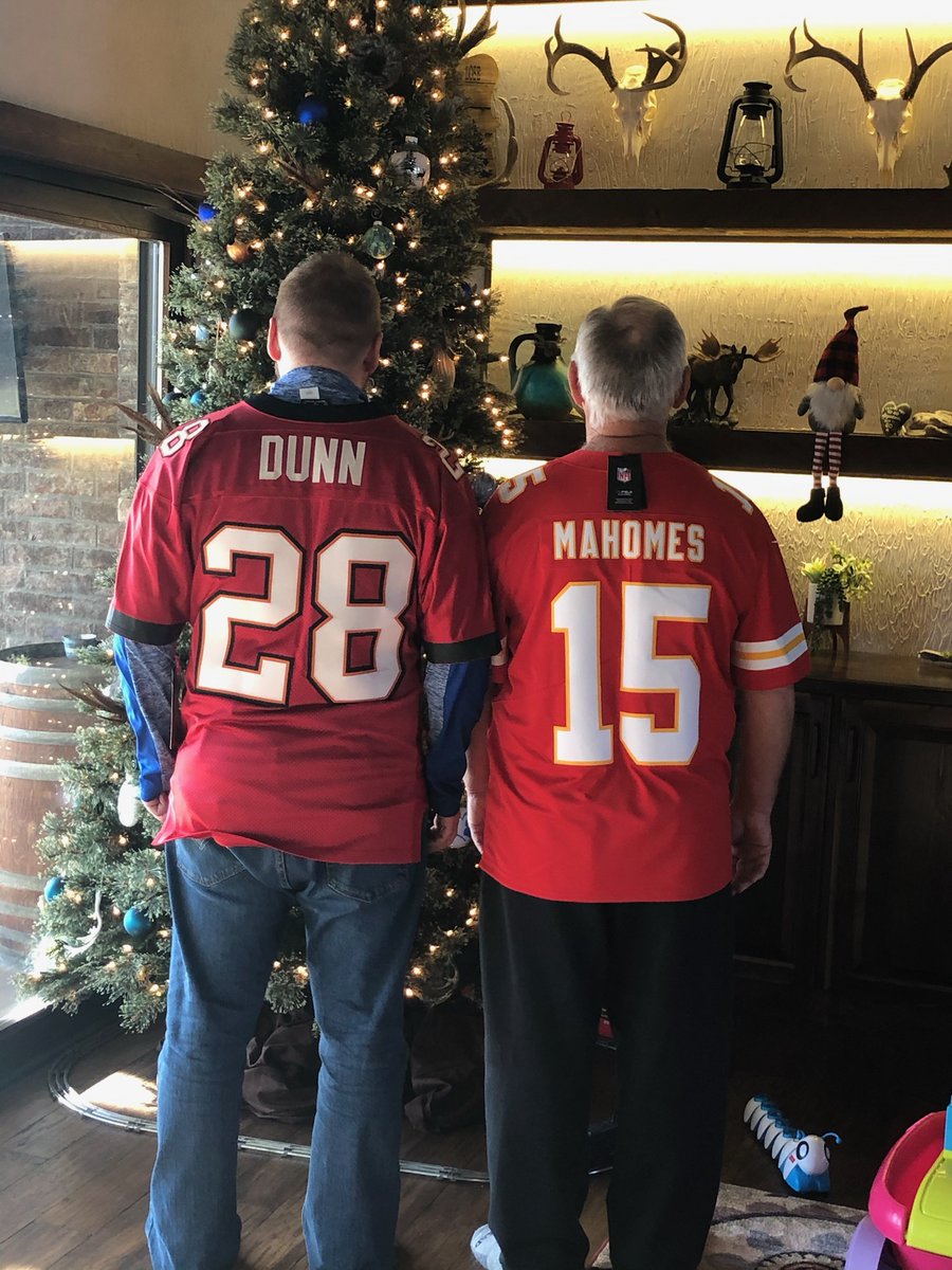 garywoodCPA's tweet photo. @WarrickDunn miss seeing #WD28 out there @Buccaneers #RaiseTheFlags #FireTheCannons https://t.co/9Ix97li83j