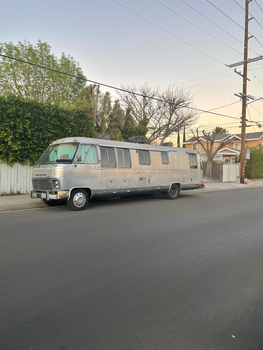 i wanna settle down and raise a family in this thing