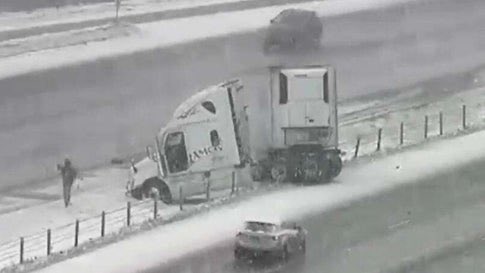 Semi Loses Control, Nearly Careens Into Oncoming Traffic

From The Weather Channel iPhone App https://t.co/sNN0TJNyRx https://t.co/arEONnimBt