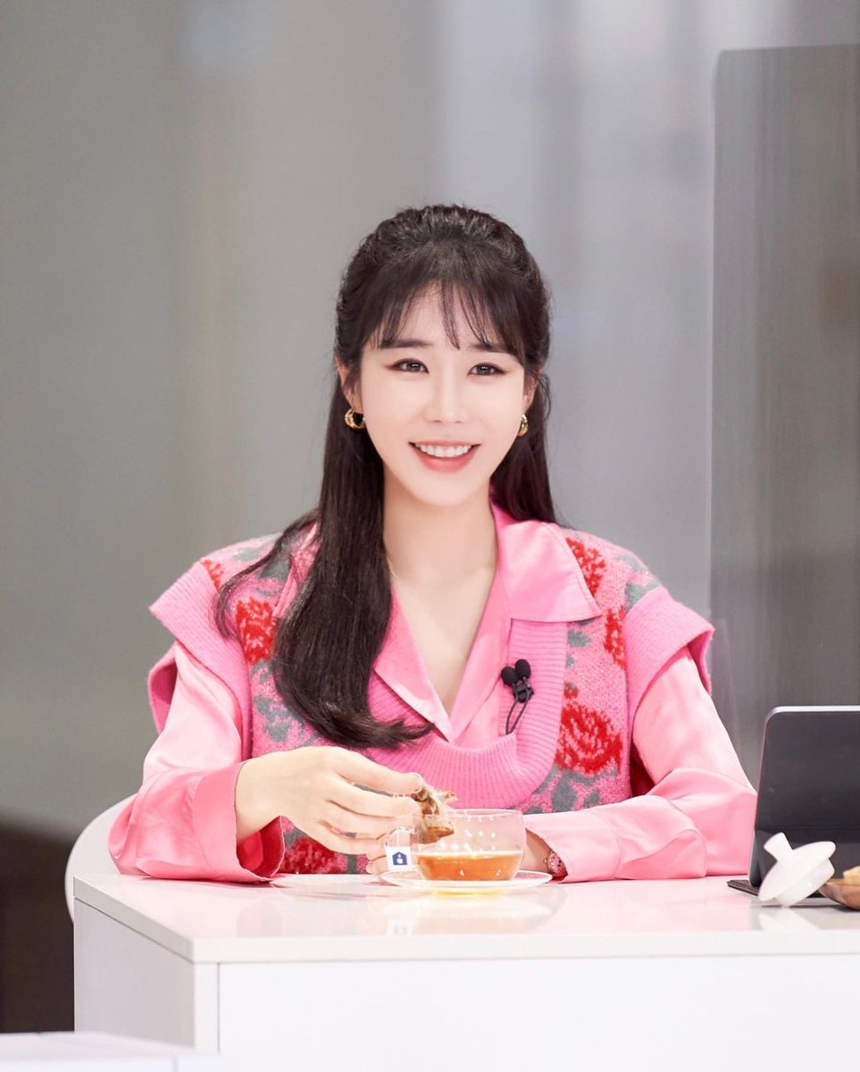 Бай цзин тин. Бай цзин тин. Xiao jing xiang мармелад. Красавица ю ю. (yu chengjing).