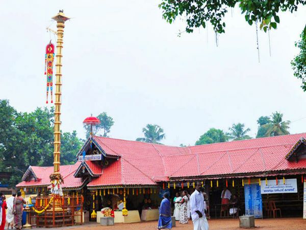 The original name of the Temple is Kizhakkekara Siva Kshethram. Shtala puranam says that, Kizhakkekara temple was the property of two Nampoothiri houses – Akavoor and Oomanpally. Near the Kizhakkekara Temple is situated another Shiva Temple, Pandinjattinkara temple.