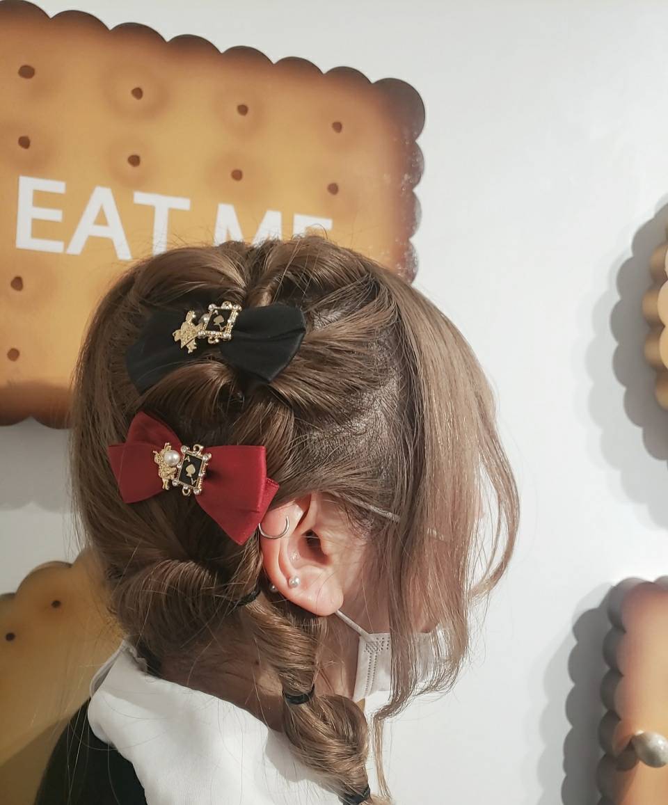 水曜日のアリス大阪] ♥️♠️ヘアアクセサリー特集♦️♣️ ウサギと