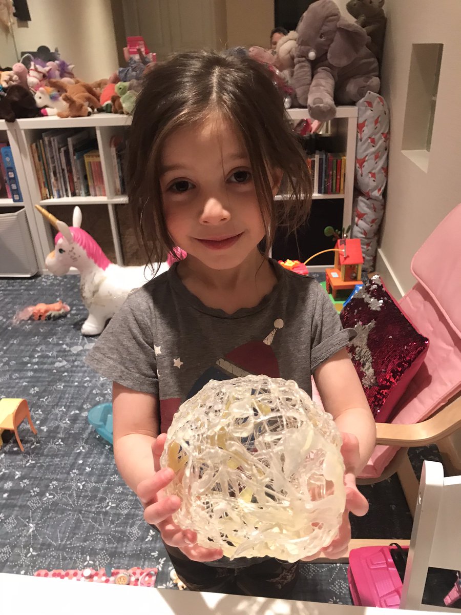 ziggyfro's tweet image. Had fun today playing with a 3D printer (aka glue gun). Made a glue ball. #engineerdad